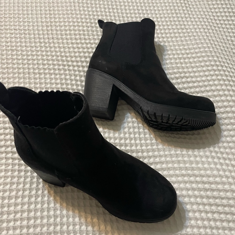 Dream Pairs Black Heeled Ankle Boots - Picture 4 of 8